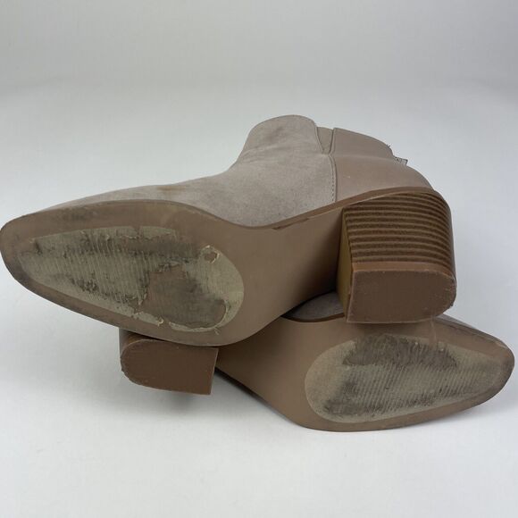 Shoedazzle Tan Booties - Stylish & Chic - Size 6 - Picture 7 of 7